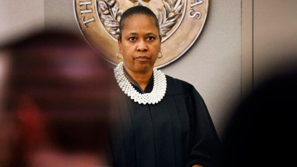 Judge denies Amber Guyger’s motion to move trial after jury selection
