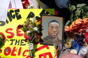 Prosecutors: Longer sentences needed for Floyd officers