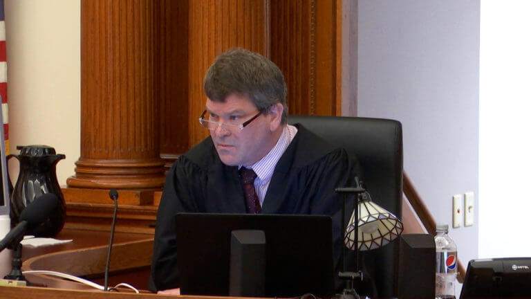 14-IA v. Harris: Outside the Presence of the Jury