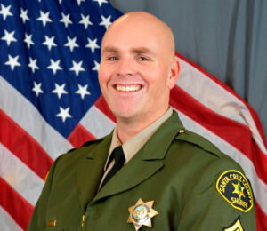FBI looks for link between 2 ambush killings of officers