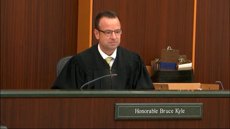 32-FL v. Sievers: Outside the Presence of the Jury