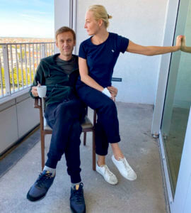 Alexei Navalny released from German hospital after 32 days