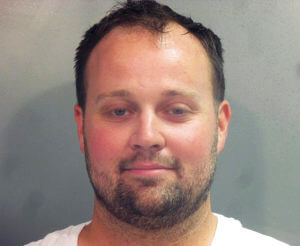 Josh Duggar attorneys seek dismissal of child porn charges
