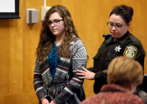 Judge orders release of Wisconsin woman in Slender Man case