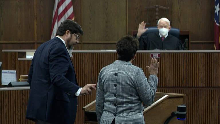 21-TN v. Hinds: Outside the Presence of the Jury