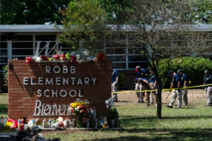 Senator: Chief had no radio during Uvalde school shooting