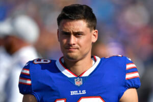 Ex-Bills punter Araiza won’t be charged in alleged gang rape