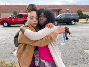 St. Louis school gunman had AR-15-style weapon, 600 rounds of ammo