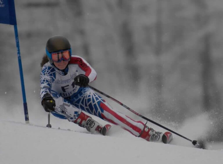 Mo Wilson skiing, family photo