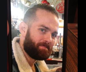 Police warn that Oregon torture suspect is using dating apps
