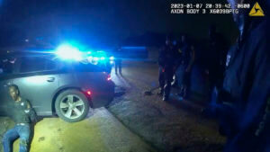 Memphis officer took, shared photos of bloodied Tyre Nichols
