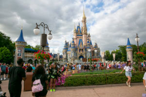 Florida to begin session on Disney district, migrant flights
