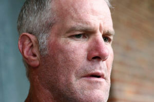 Lawsuit against Favre should be dismissed, attorneys argue