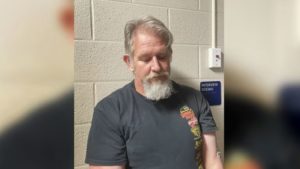 Sheriff: Florida man fatally shoots clerk at Kentucky hotel