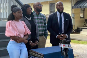 9th grader sues over Pledge of Allegiance confrontation