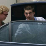 Joran van der Sloot enters his family's car.