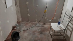 Man accused of locking woman in cinder block cell has Oct. trial date