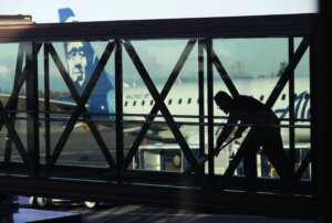 Off-duty pilot accused of trying to shut down jet engines midflight