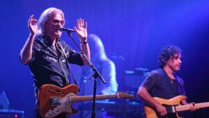 Daryl Hall files lawsuit, gets restraining order against John Oates