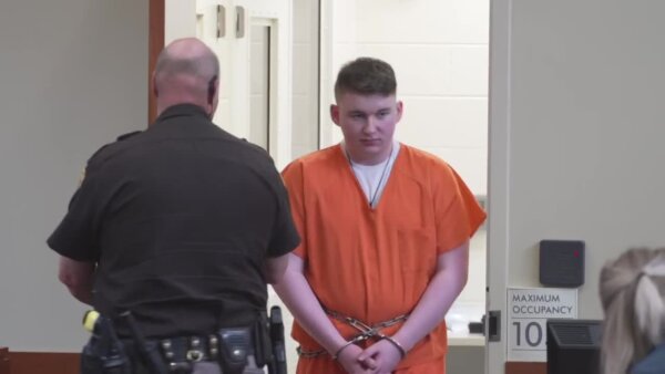 Father accused of killing newborn to stay behind bars
