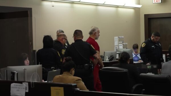 Accused of wife’s murder, Brad Simpson gets more contact with kids