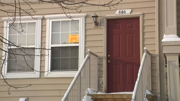 Sheriff says Michigan mother abandoned three kids in squalor for years