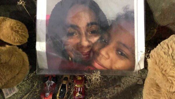 Man pleads guilty to murdering girlfriend, tossing 3-year-old into river