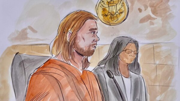 Man charged in deadly Palisades Fire will remain jailed