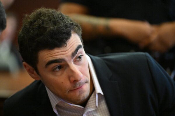 Luigi Mangione in court
