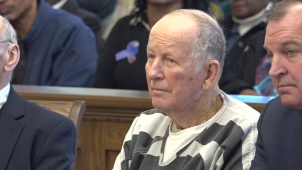Man sentenced for killing Uber driver sent to his home by scammers
