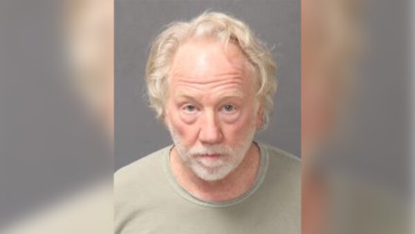 Timothy Busfield indicted on 4 counts of sexual contact with a child