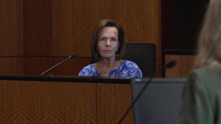 Defendant Texted Mom About Alleged Insulin Murder Victim: 'I Think She’s Going to Pass'