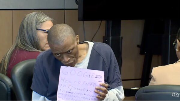 Drifter convicted of killing 14-year-old boy asks for money at sentencing
