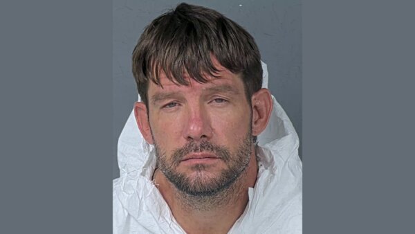 Man faces manslaughter for using compound bow to resolve dispute: Police