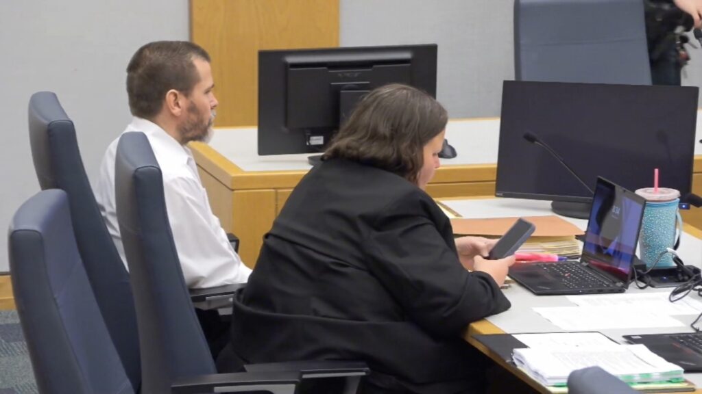 Man shot his dog, killed estranged wife because she 'left him with no other choice': Defense