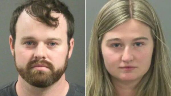 Joseph and Kendra Duggar avoid jail with plea in Arkansas child endangerment case