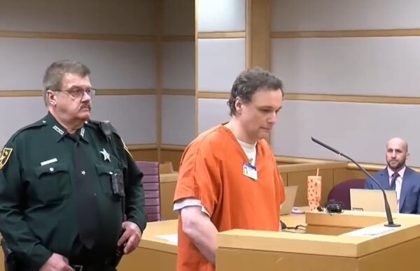 'It makes sense to me': Plastic surgeon accused of killing attorney fires his lawyers, says he will represent himself at trial